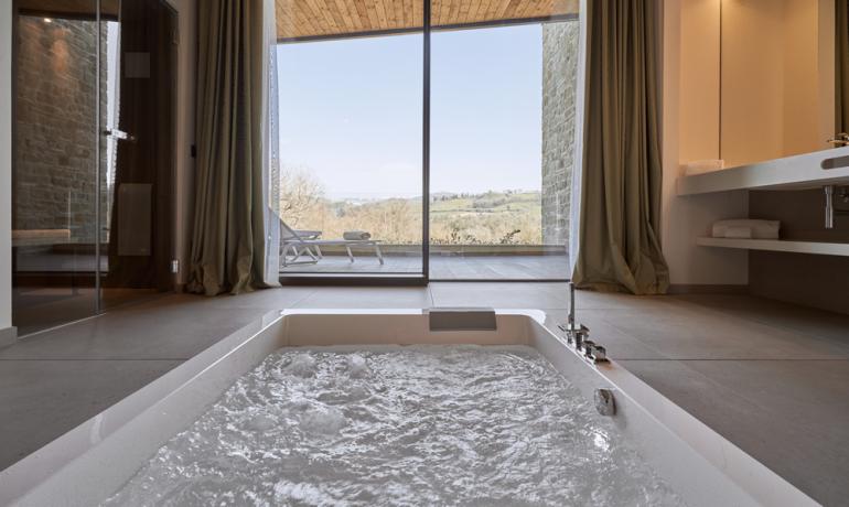 borgolanciano it offerta-ponte-25-aprile-resort-benessere-marche 005