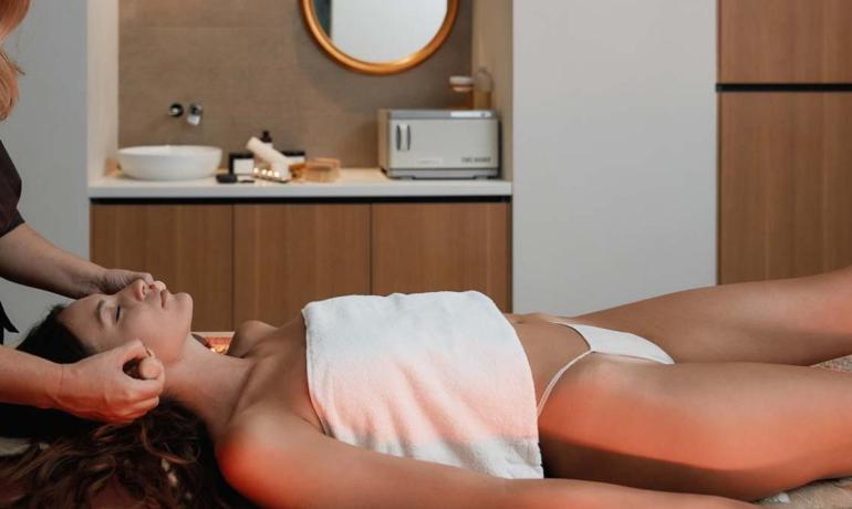 borgolanciano it pacchetto-con-pernottamento-e-massaggio-resort-con-spa-marche 002