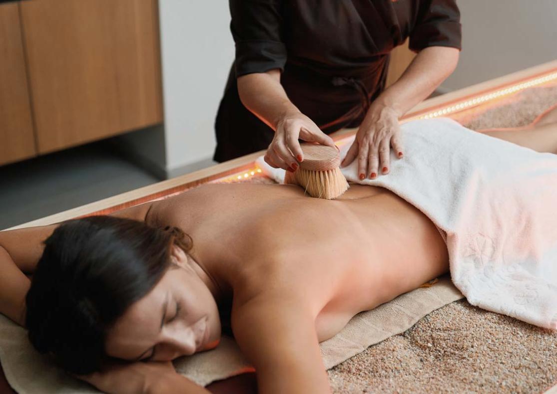 borgolanciano fr bien-etre-marches-massages-kimben-spa 003